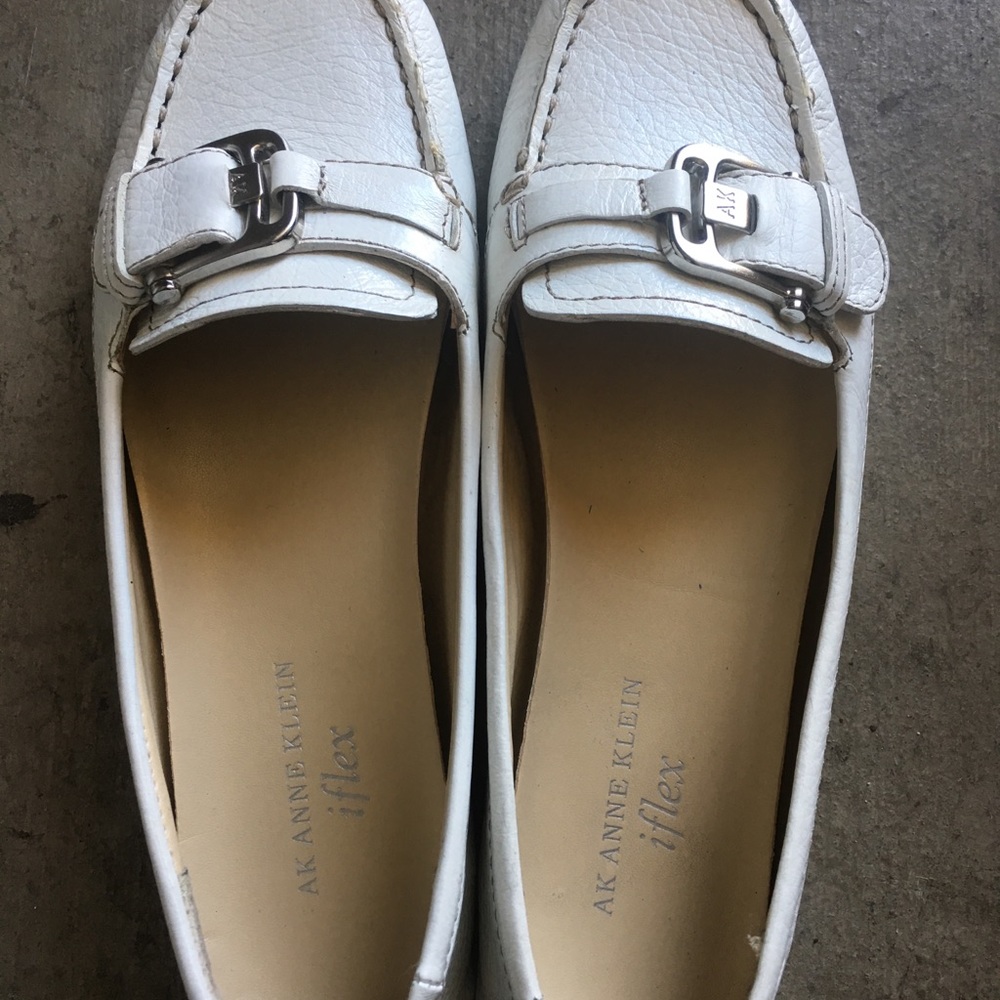 Ann Klein white leather shoes